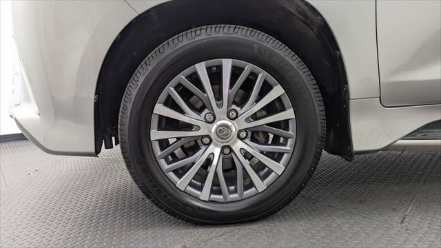Used 2018 Lexus LX 570 4WD image 29