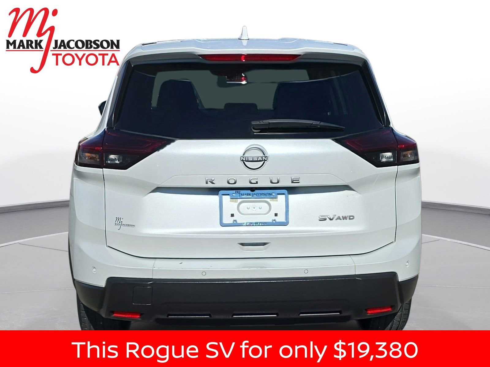 Used 2024 Nissan Rogue SV image 11