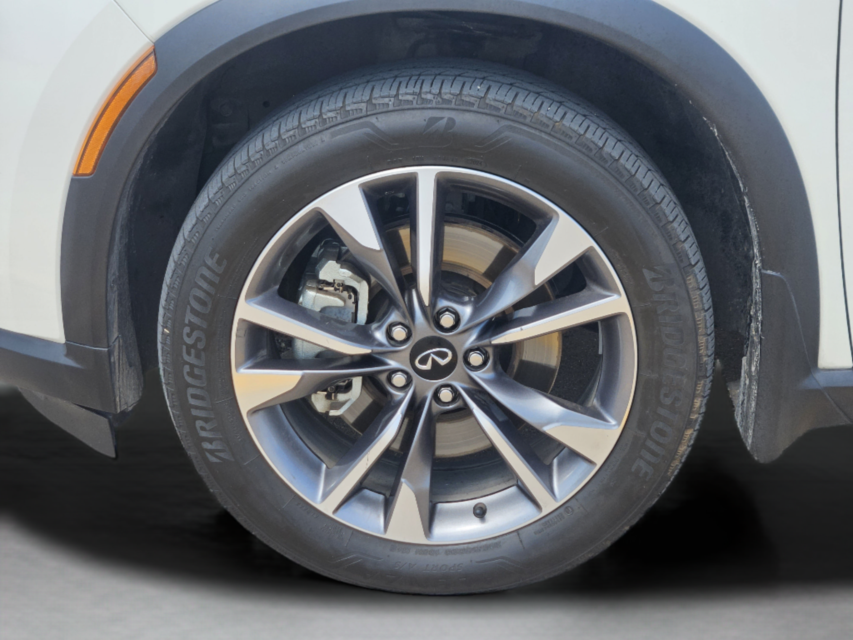 Used 2024 INFINITI QX60 Luxe FWD image 32