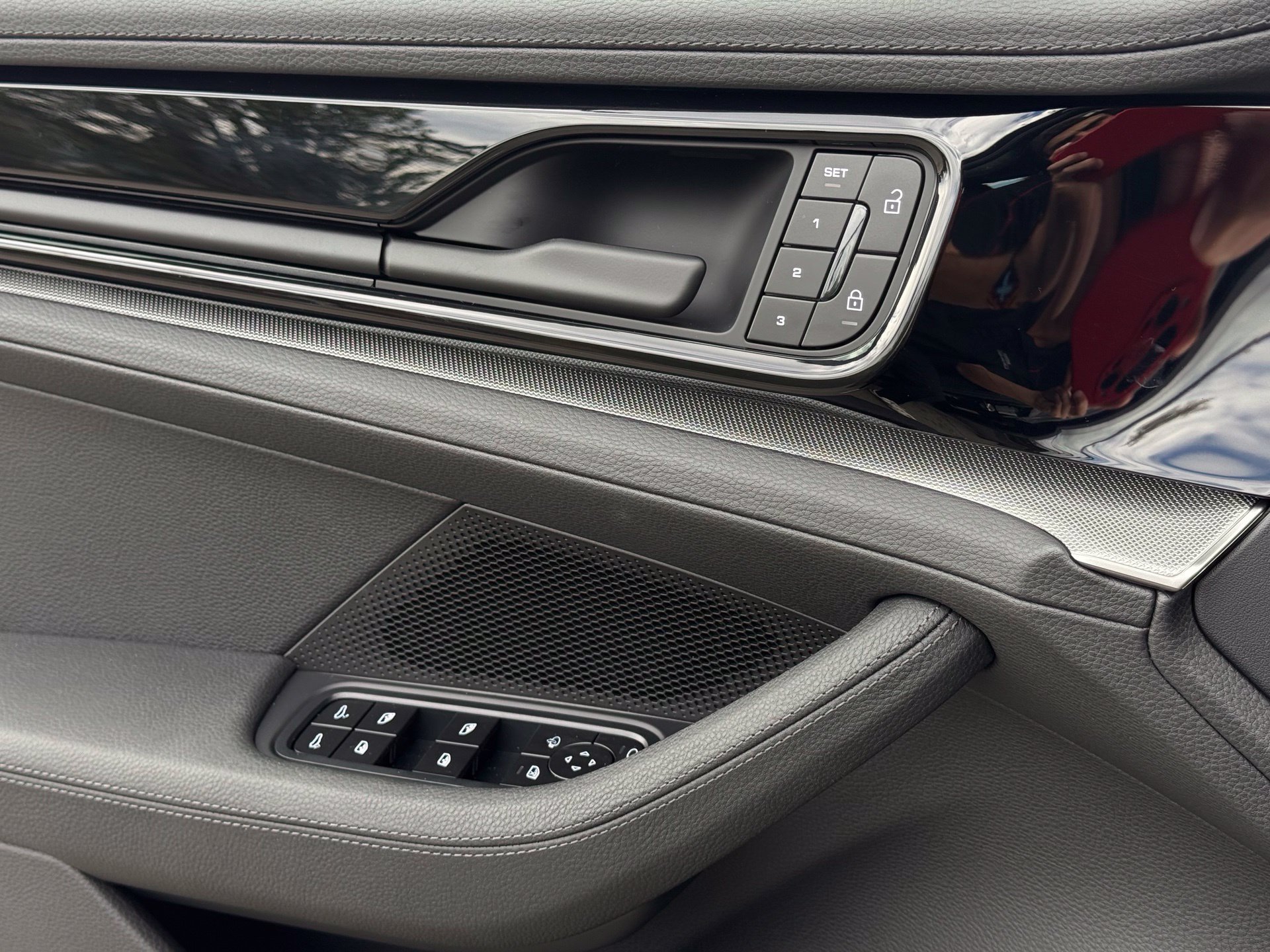 New 2026 Porsche Panamera 4 AWD/4WD image 26