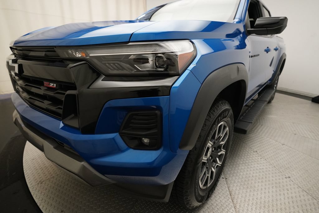 Used 2024 Chevrolet Colorado Z71 w/ Z71 Convenience Package 2 AWD/4WD image 21