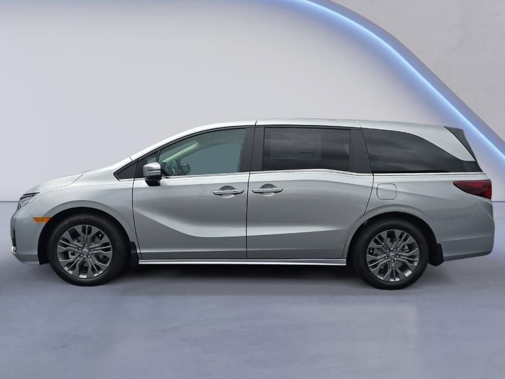 New 2026 Honda Odyssey Touring image 3