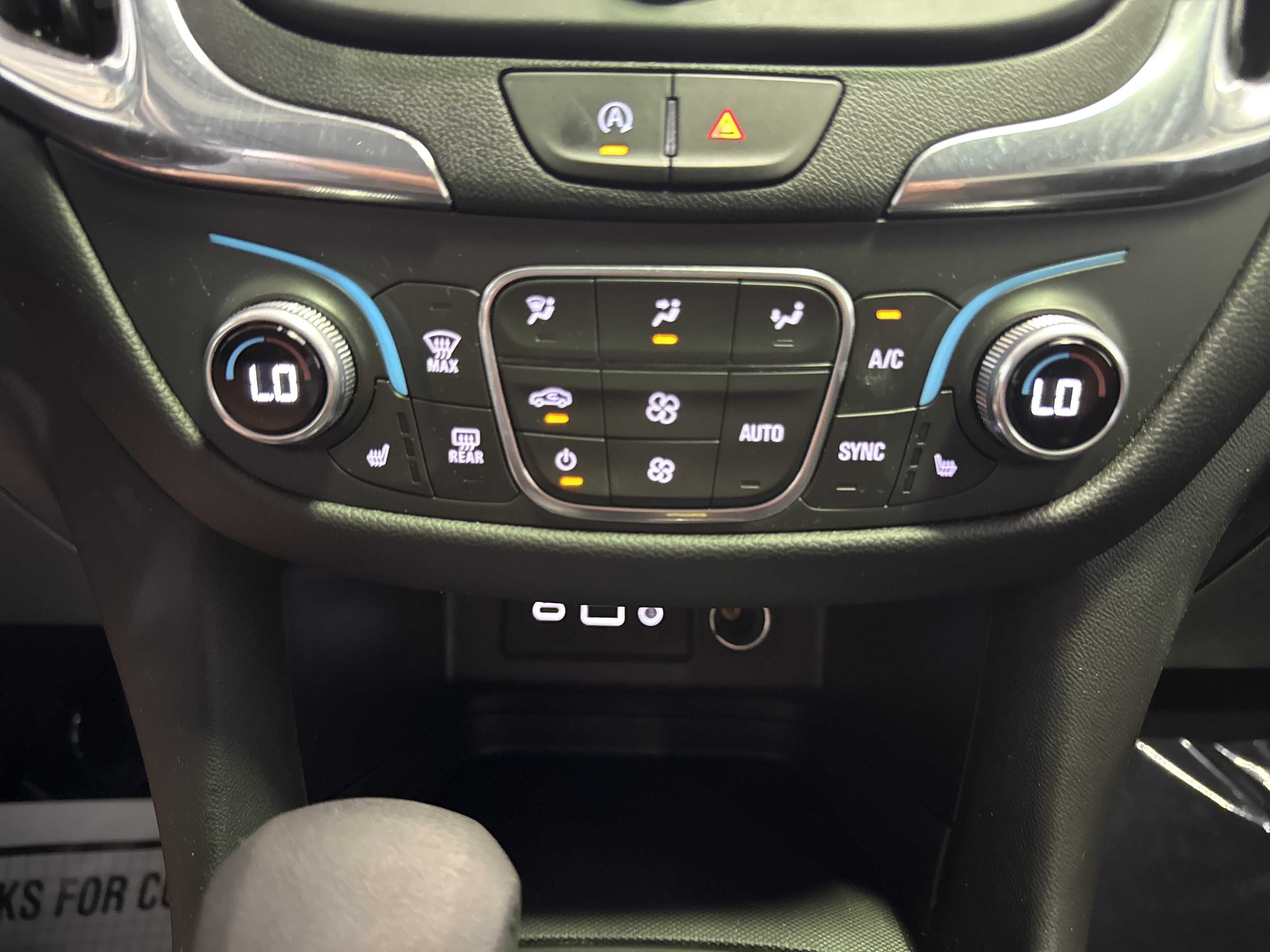Used 2024 Chevrolet Equinox LT AWD/4WD image 21