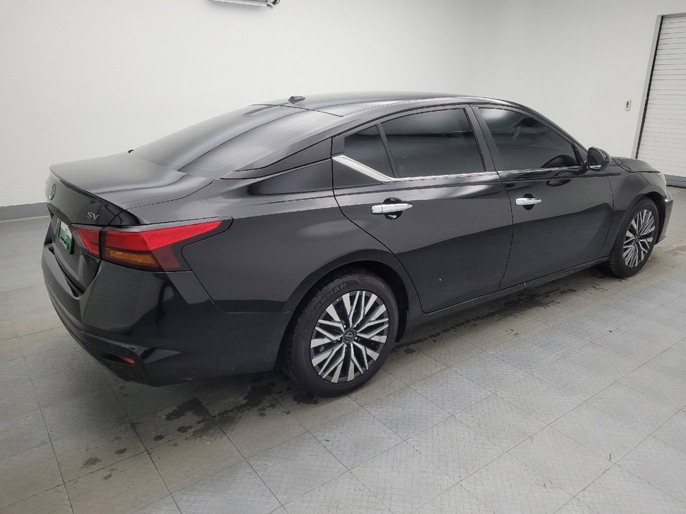 Used 2023 Nissan Altima 2.5 SV image 10