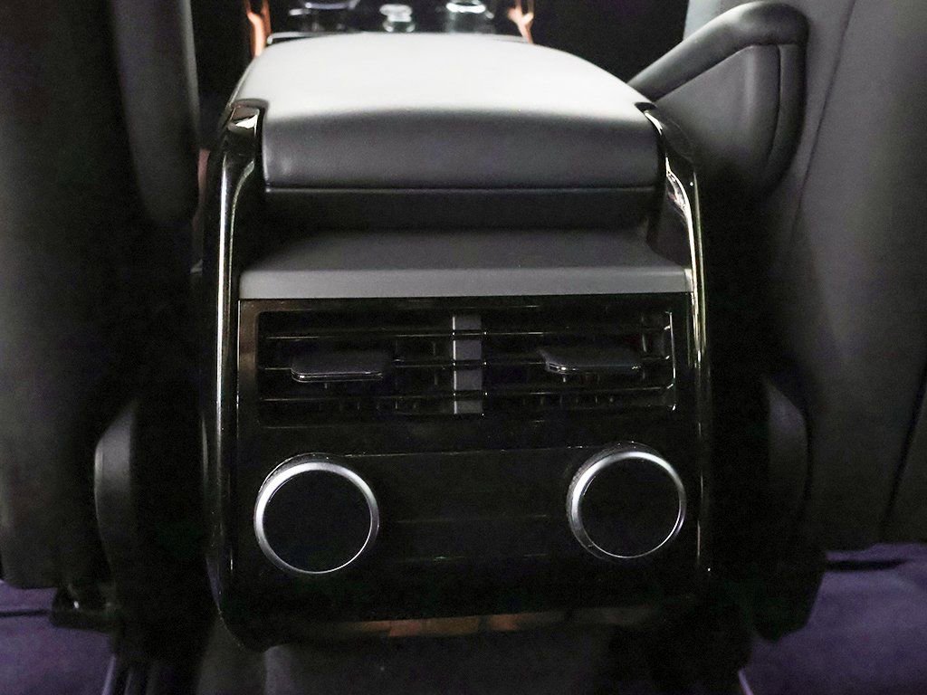 Used 2023 Land Rover Range Rover Sport SE Dynamic image 37