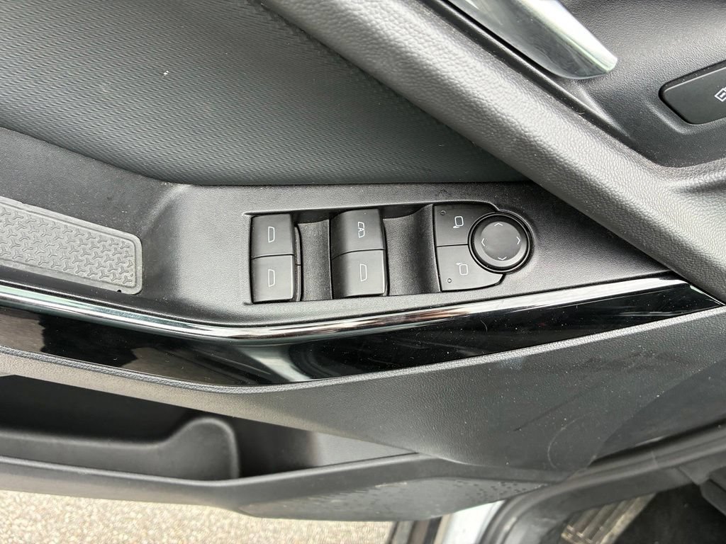Used 2026 Chevrolet Equinox LT AWD/4WD image 33