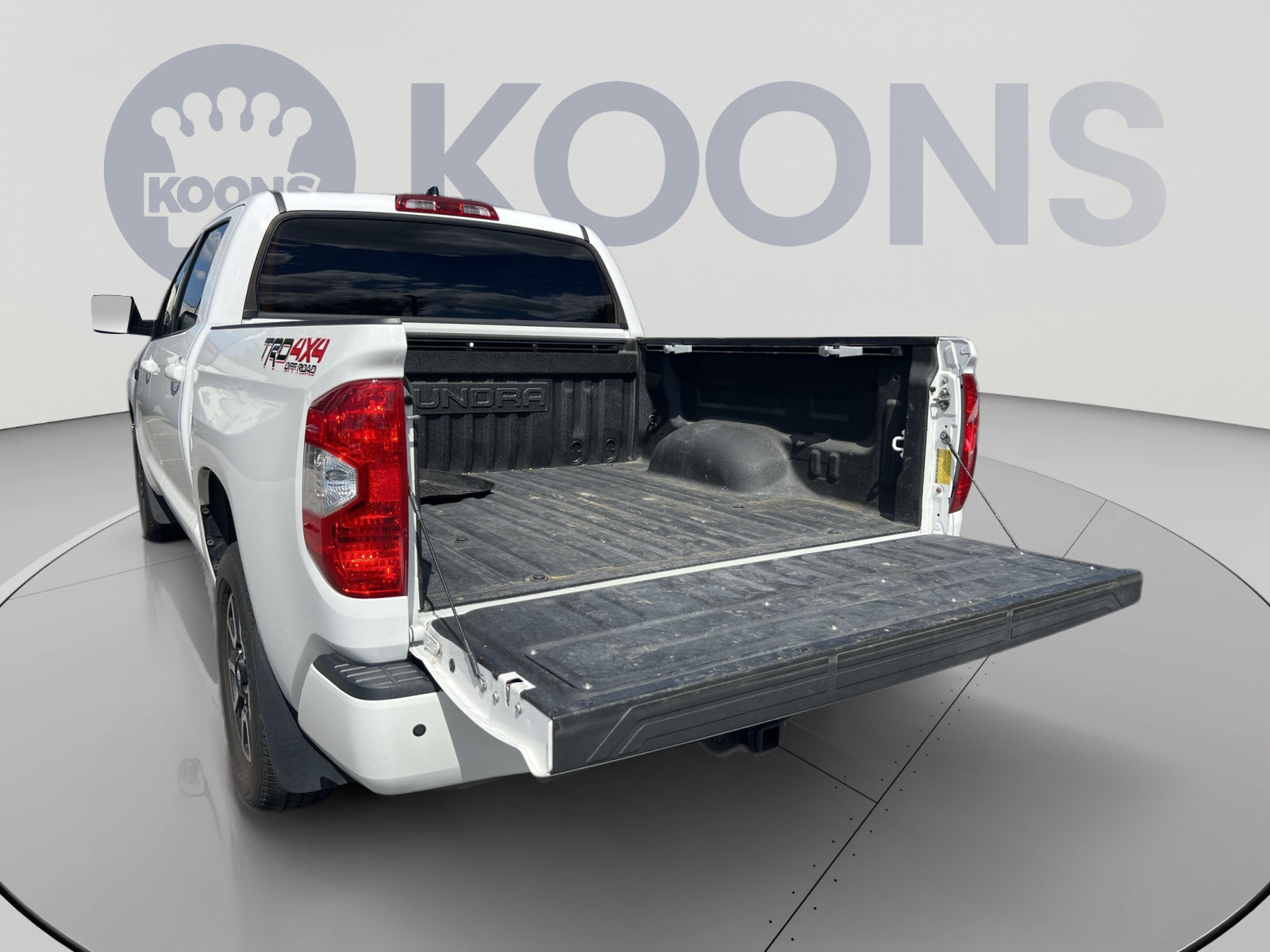 Used 2020 Toyota Tundra Limited w/ Limited Premium Package AWD/4WD image 26