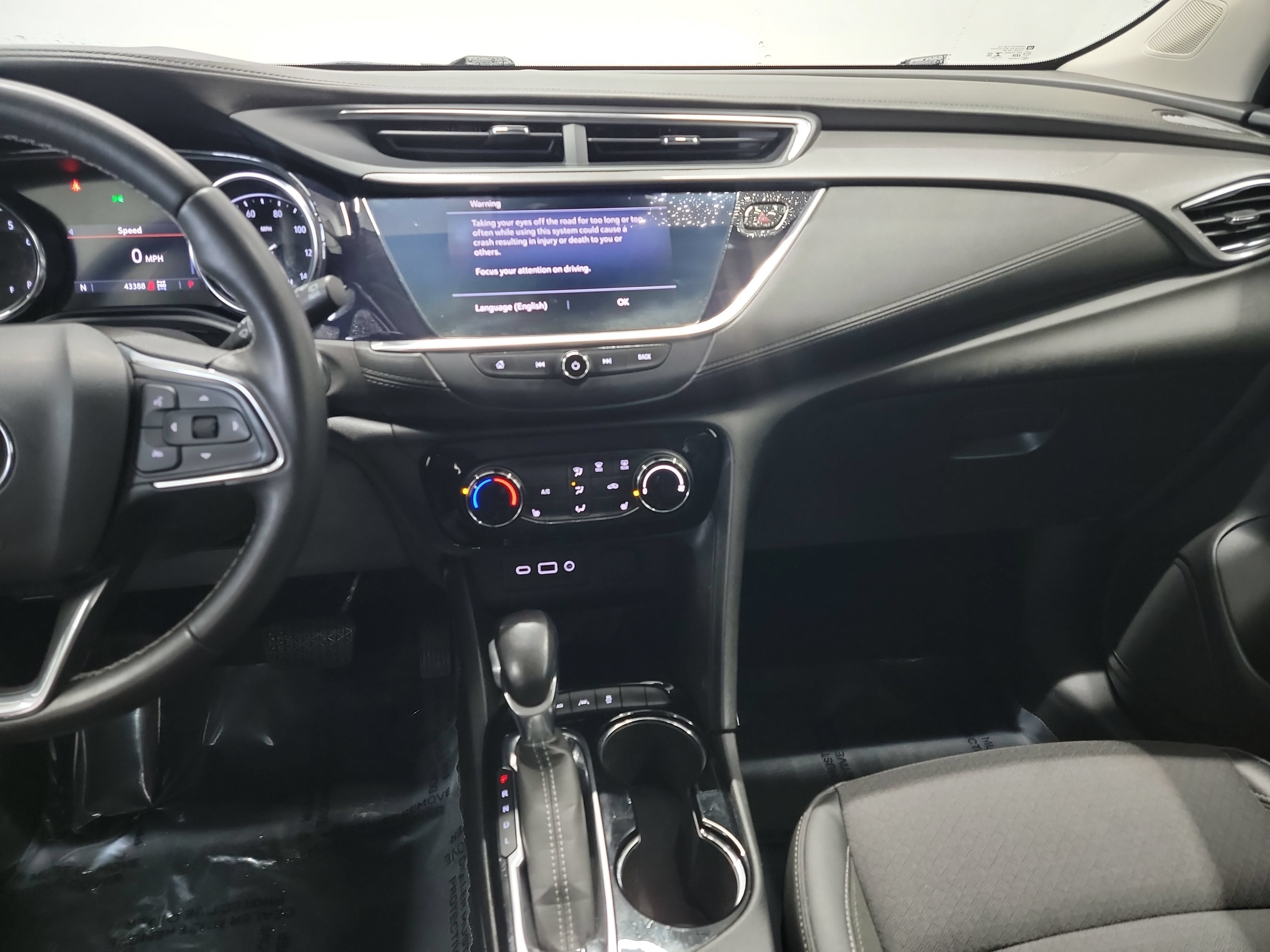 Used 2020 Buick Encore GX Preferred w/ Cold Weather Comfort Package AWD/4WD image 20