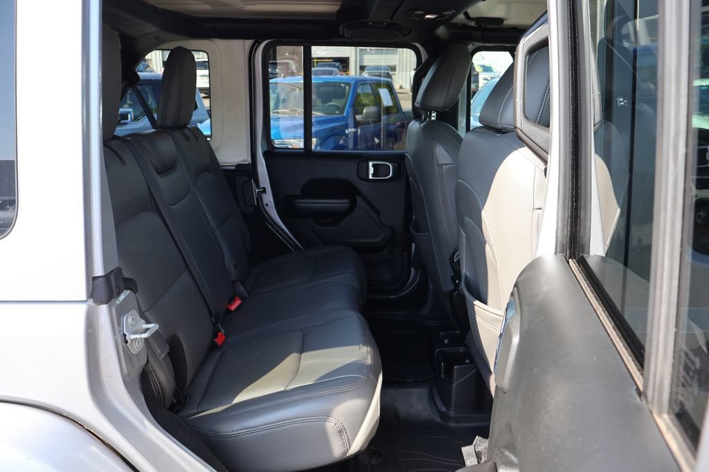Used 2018 Jeep Wrangler Unlimited Sport S AWD/4WD image 23
