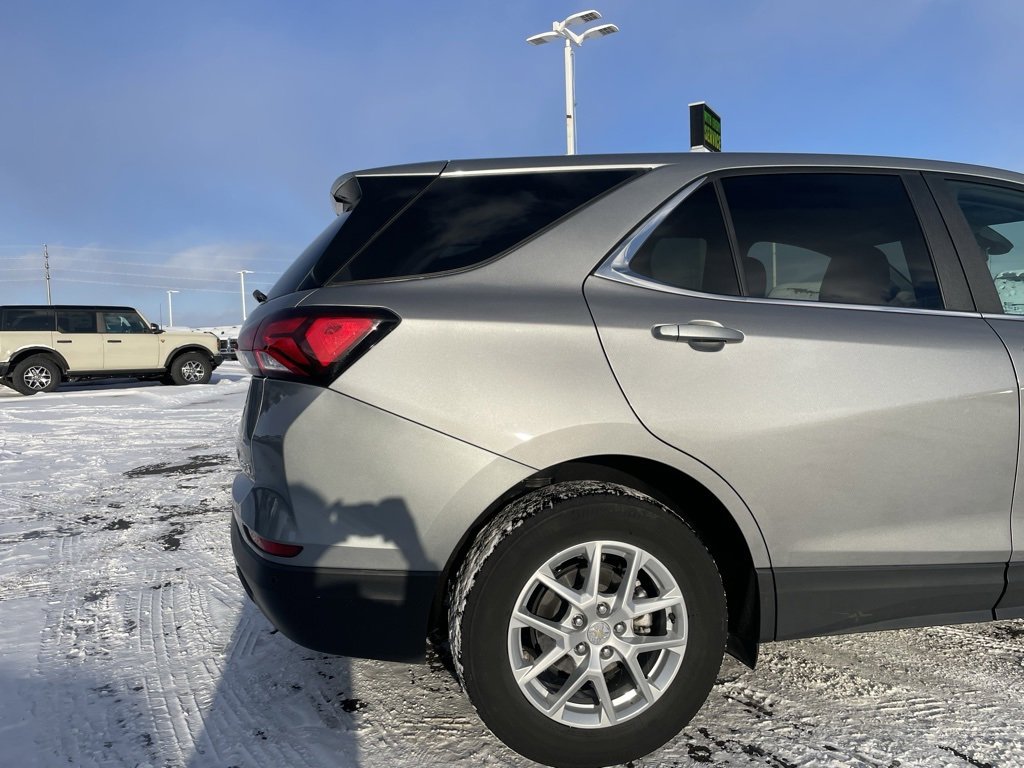 Used 2024 Chevrolet Equinox LT image 36