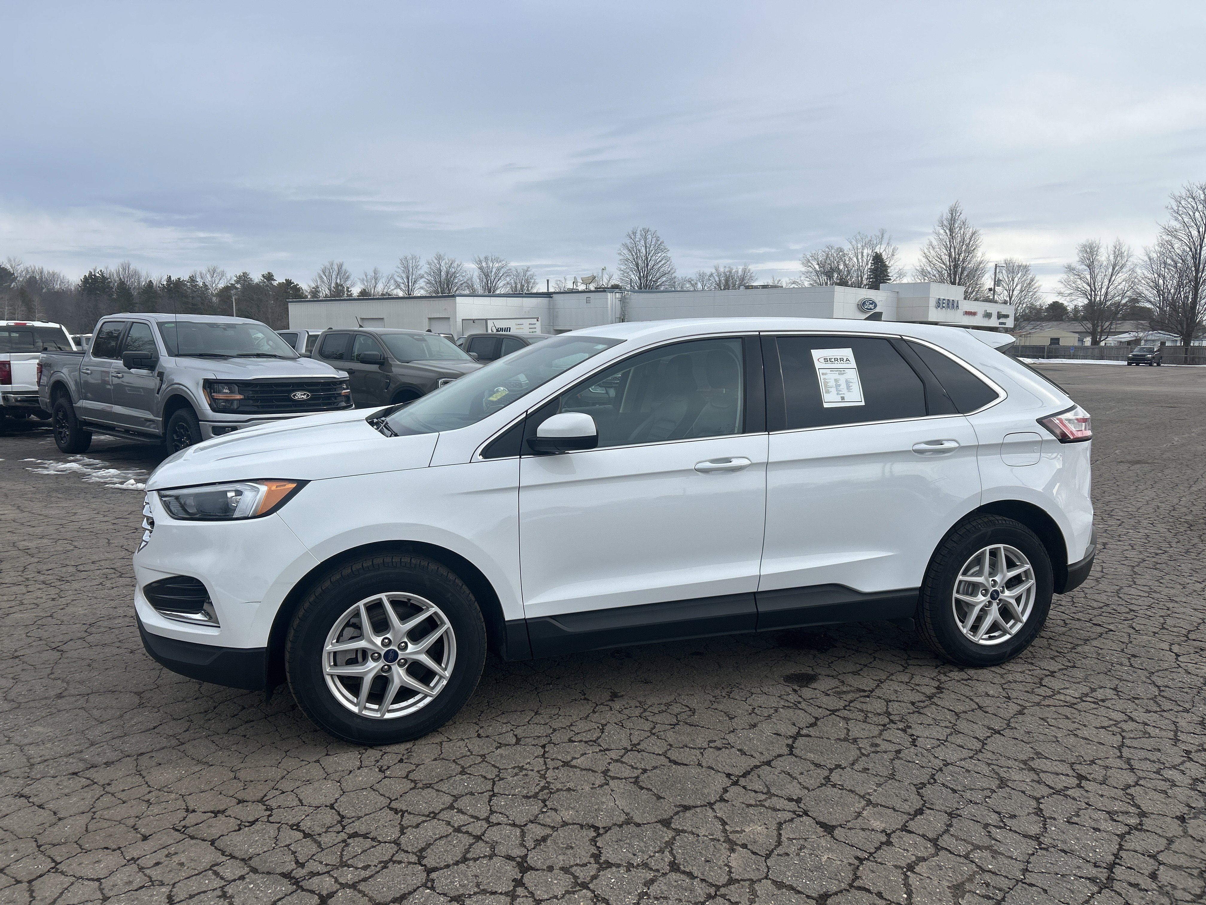 Certified 2022 Ford Edge SEL image 8