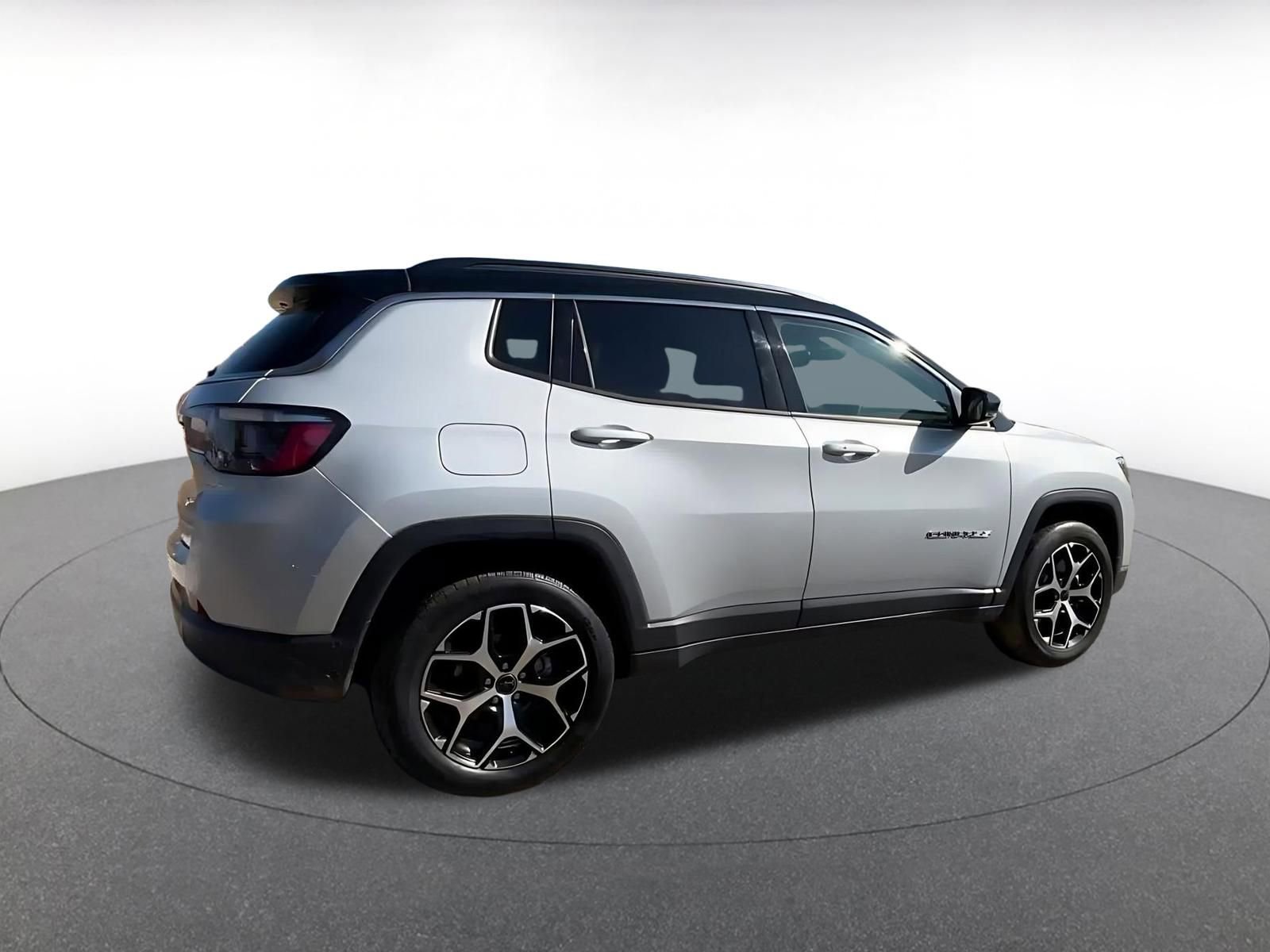 Used 2025 Jeep Compass Limited AWD/4WD image 15