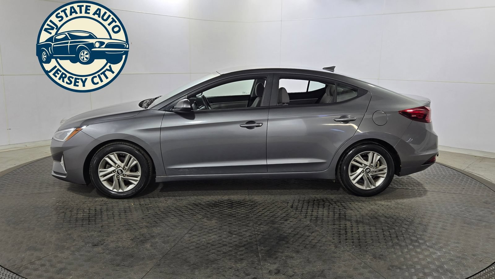Used 2019 Hyundai Elantra SEL FWD image 4