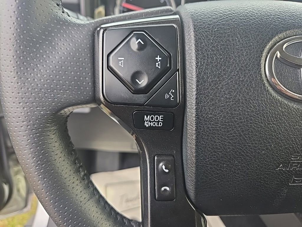 Used 2024 Toyota 4Runner TRD Off-Road image 19