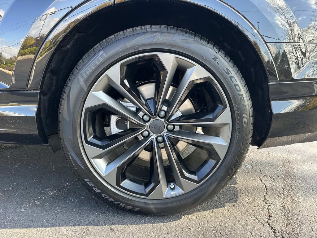 New 2026 Audi Q7 3.0T Prestige image 10