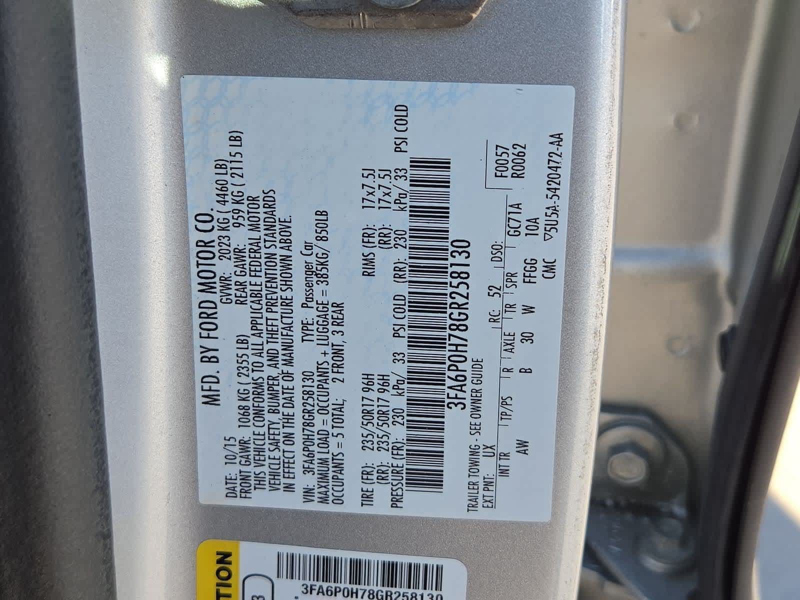 Used 2016 Ford Fusion SE FWD image 32