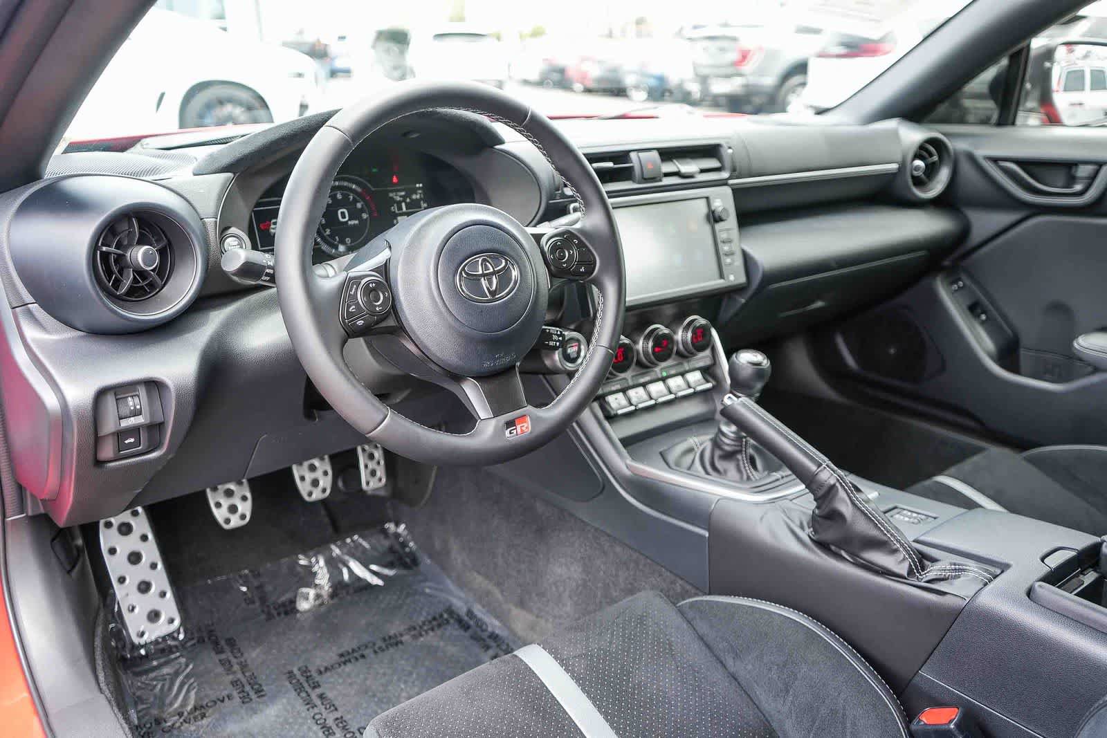 Used 2023 Toyota GR86 Premium RWD image 12