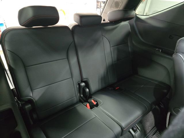 New 2026 Chevrolet Traverse RS image 13