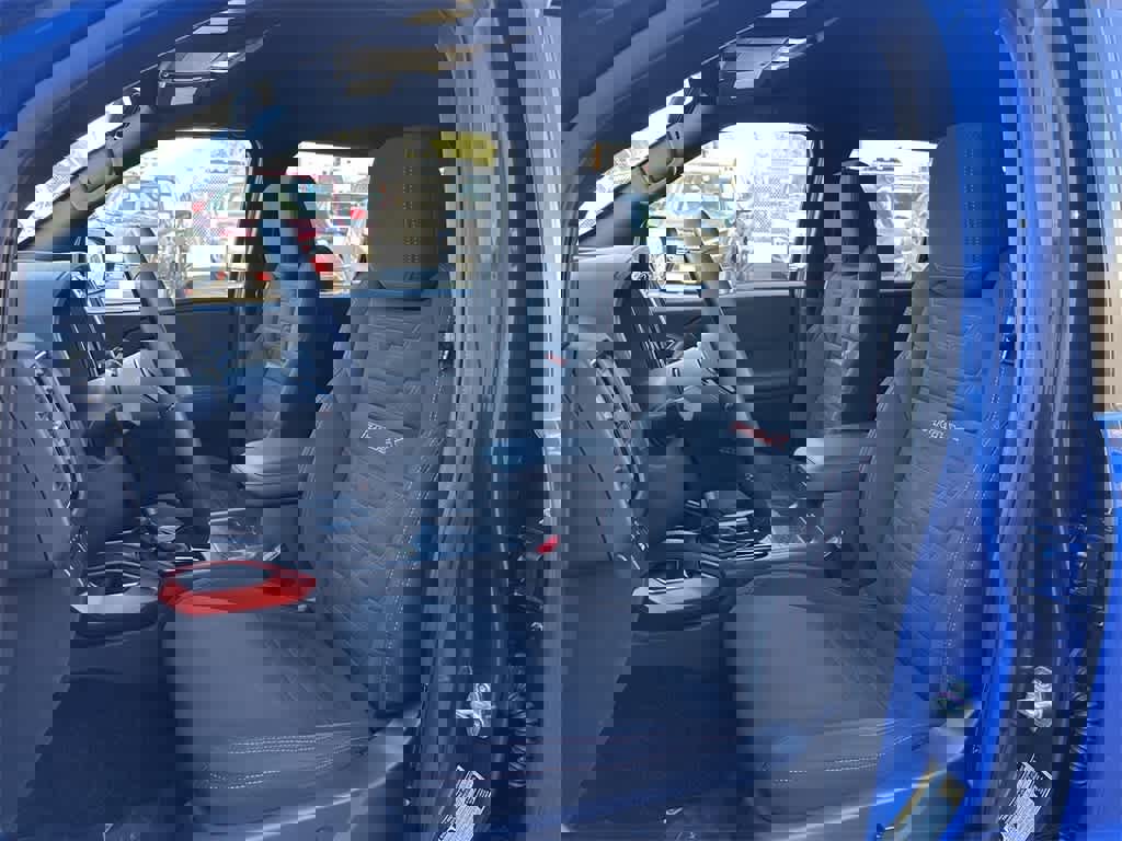 Used 2024 Nissan Frontier Pro-X w/ Pro Convenience Package image 11