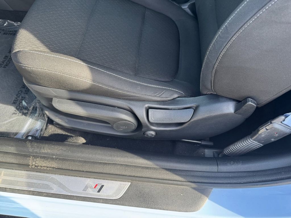 Used 2019 Hyundai Veloster N N w/ Performance Package image 12