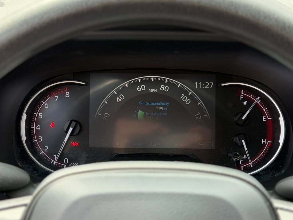 Certified 2023 Toyota RAV4 LE AWD/4WD image 11