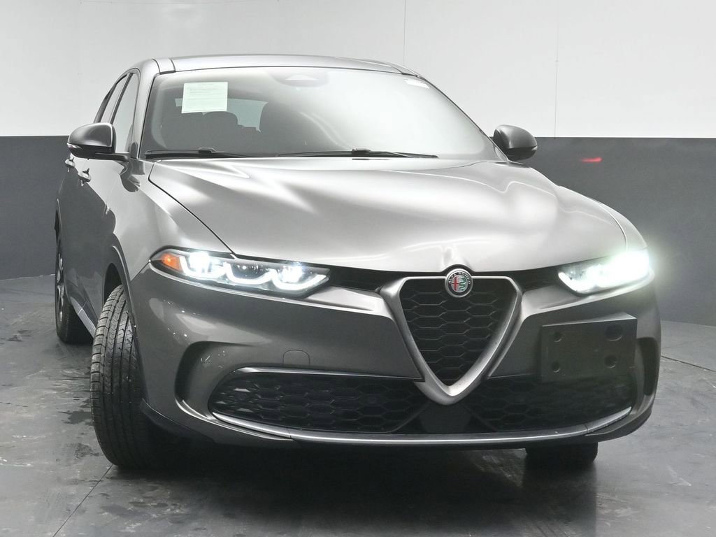 Used 2024 Alfa Romeo Tonale Ti image 2