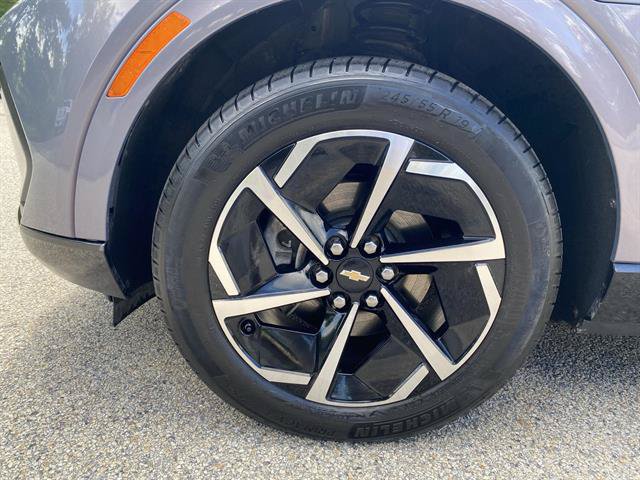 Certified 2024 Chevrolet Equinox EV LT AWD/4WD image 16