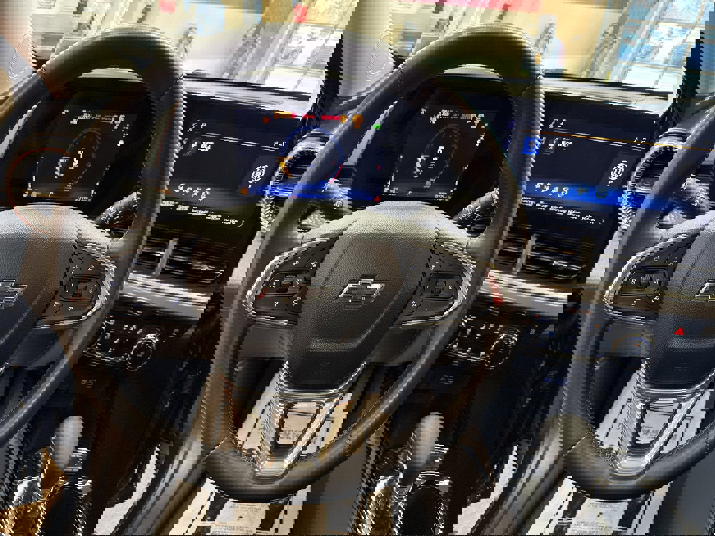 Used 2024 Chevrolet Trax ACTIV w/ Sunroof Package image 32