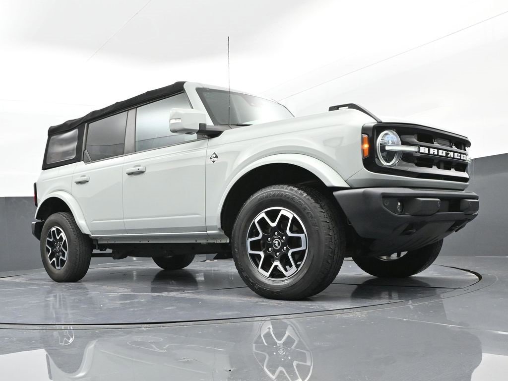 Certified 2022 Ford Bronco Outer Banks image 32
