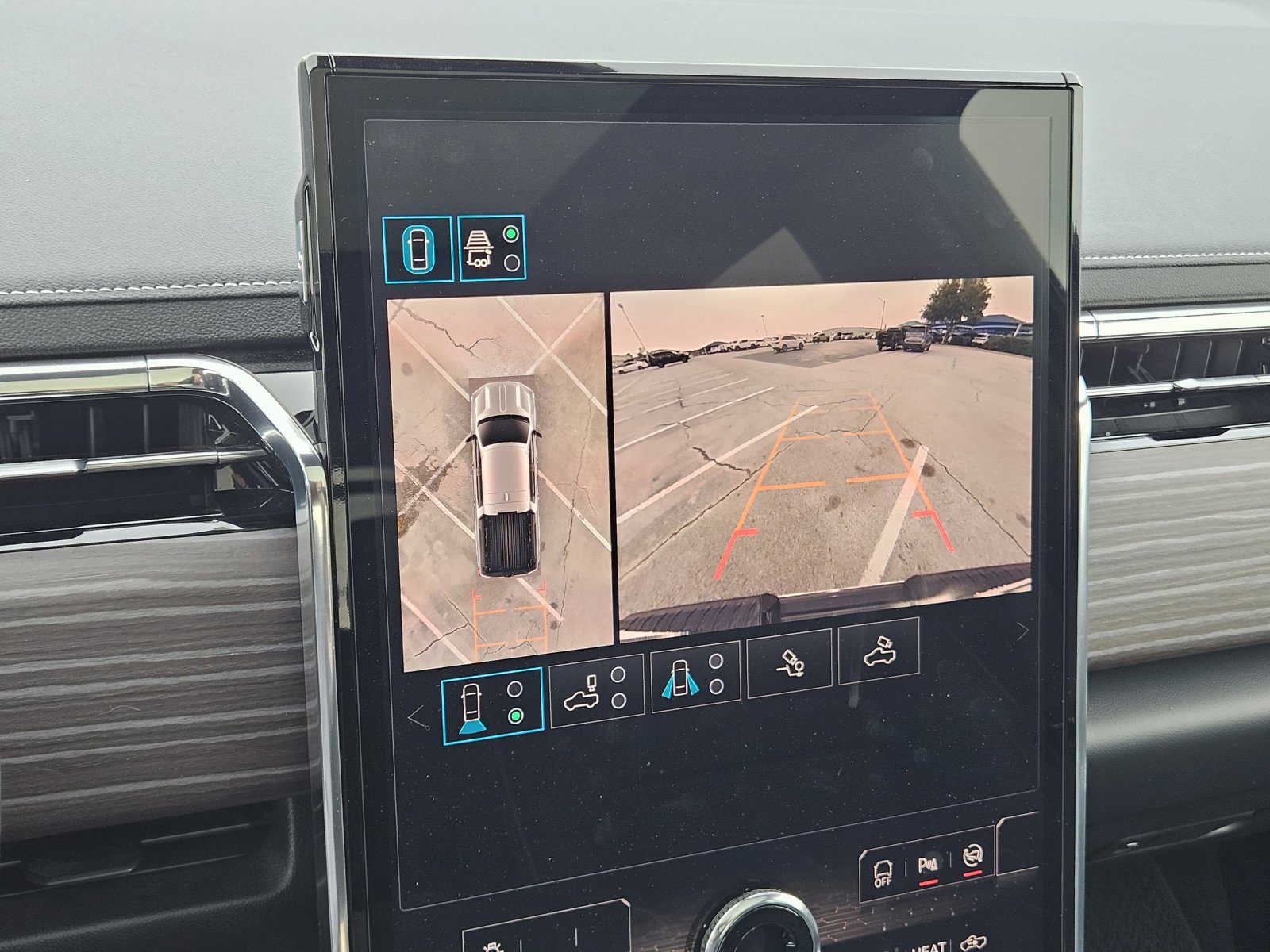 New 2025 GMC Sierra EV Denali AWD/4WD image 13