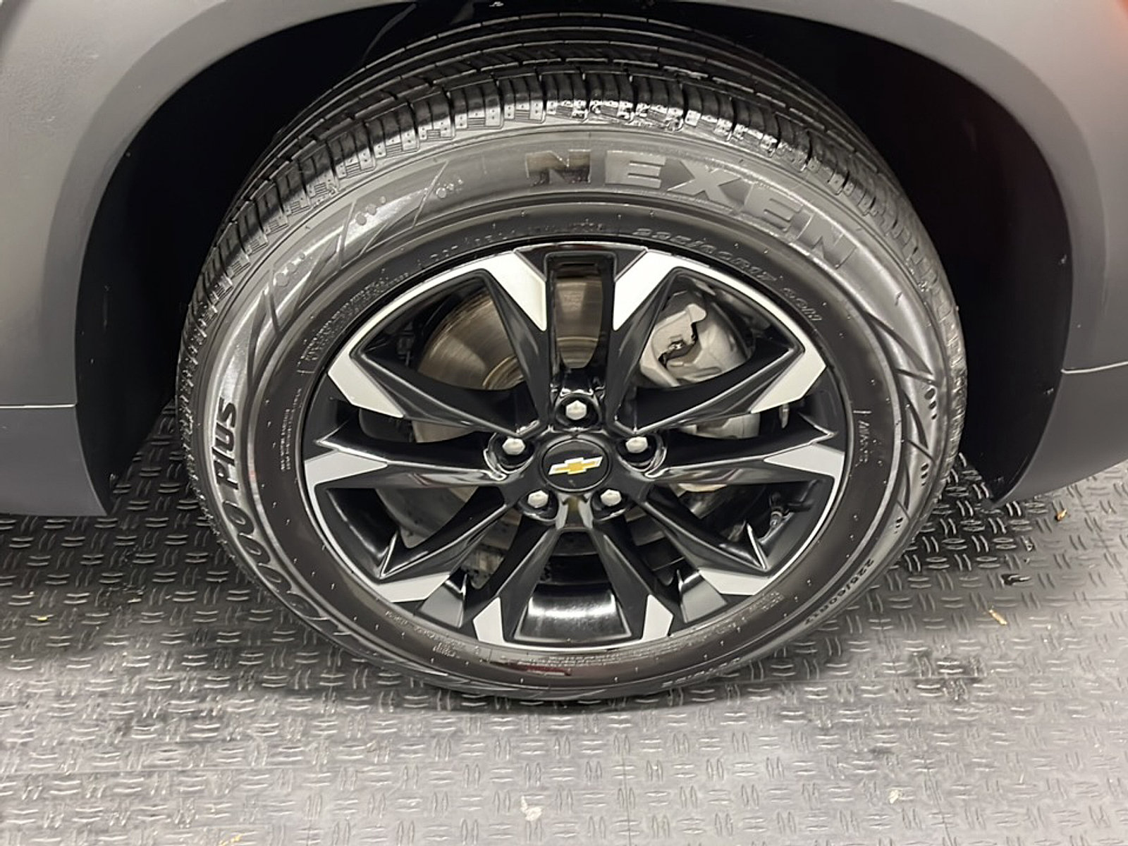 Used 2023 Chevrolet TrailBlazer LT FWD image 23