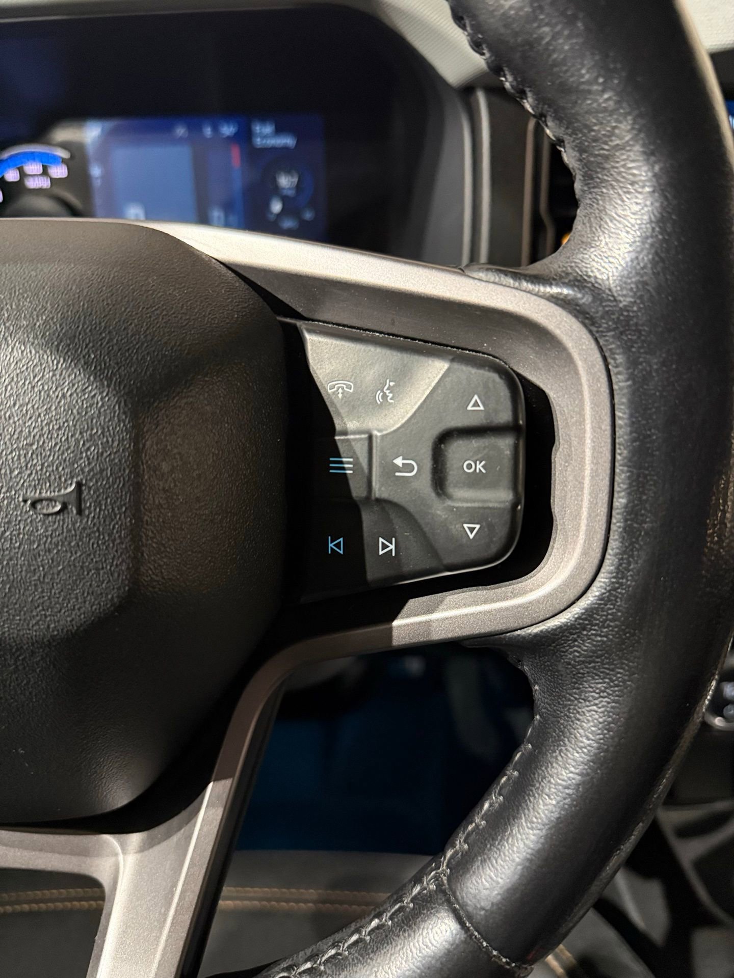 Used 2021 Ford Bronco Badlands image 56