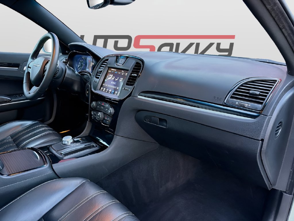 Used 2023 Chrysler 300 S RWD image 31