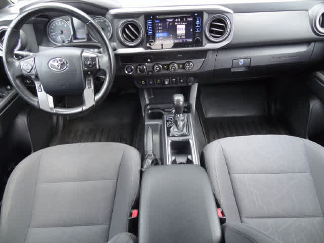 Used 2019 Toyota Tacoma TRD Off-Road w/ Technology Package AWD/4WD image 6