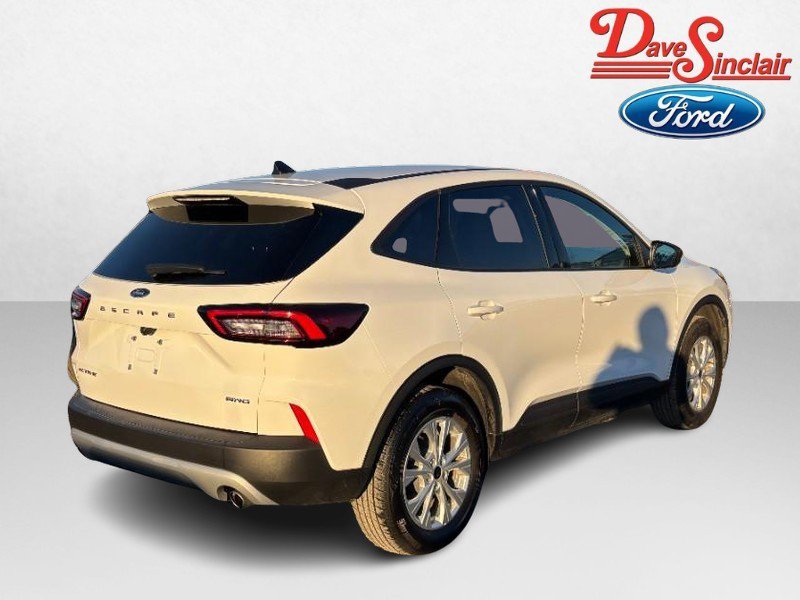 Used 2025 Ford Escape Active AWD/4WD image 7