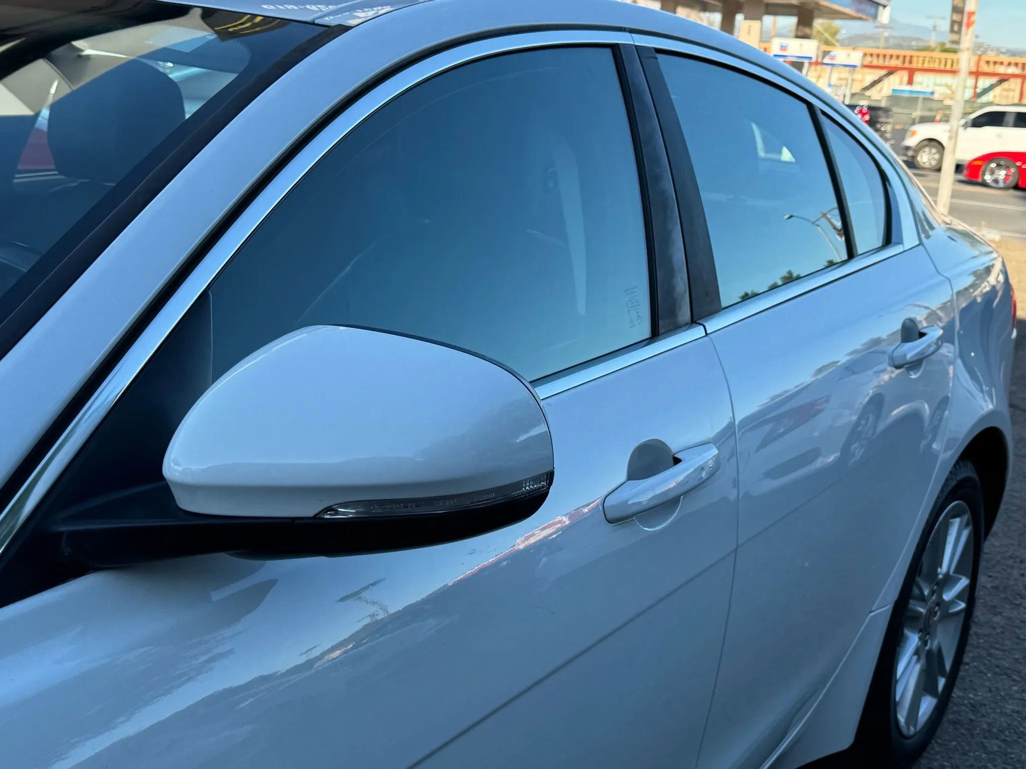 Used 2019 Jaguar XE Premium image 8