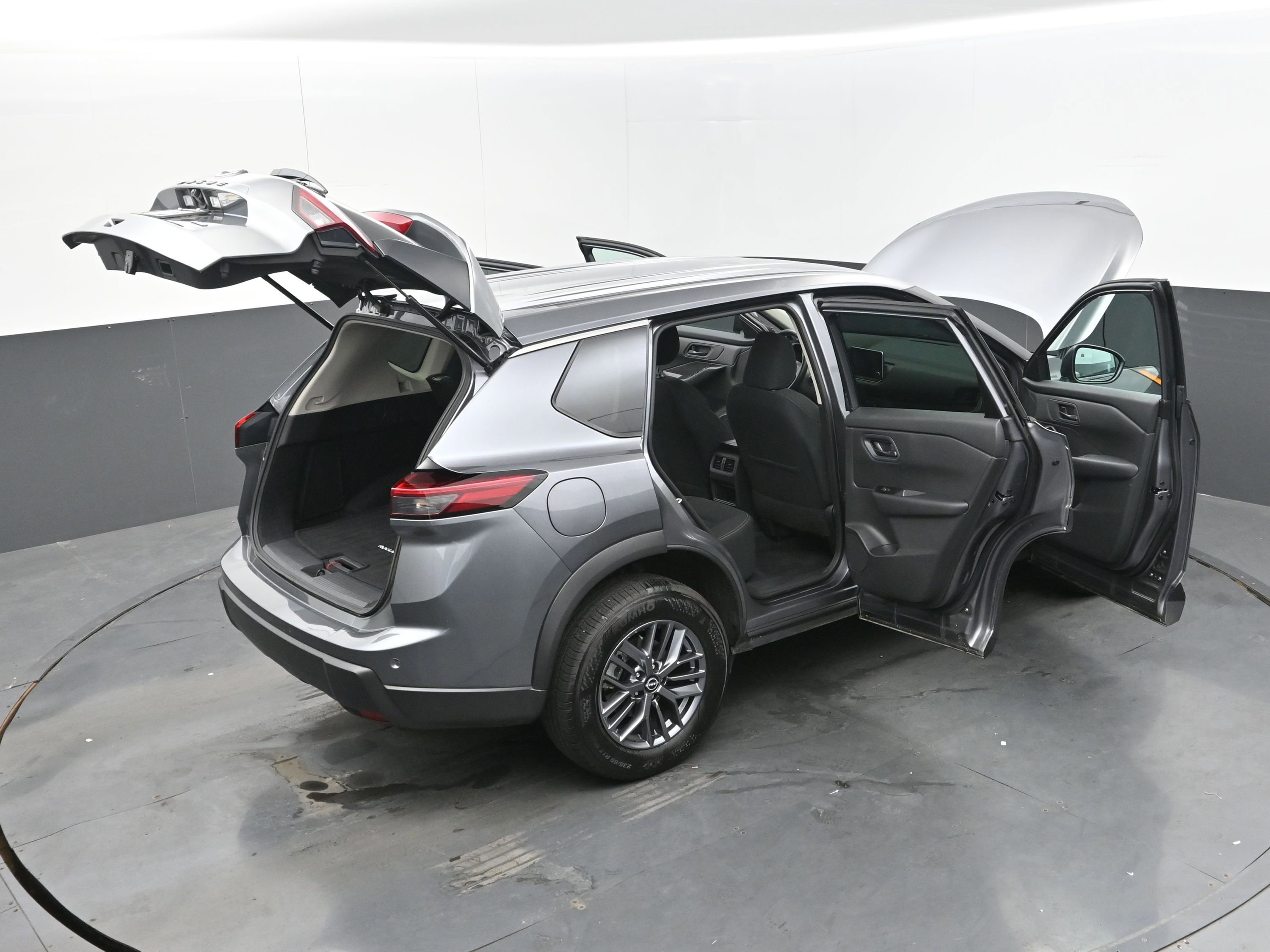 Certified 2025 Nissan Rogue S image 40