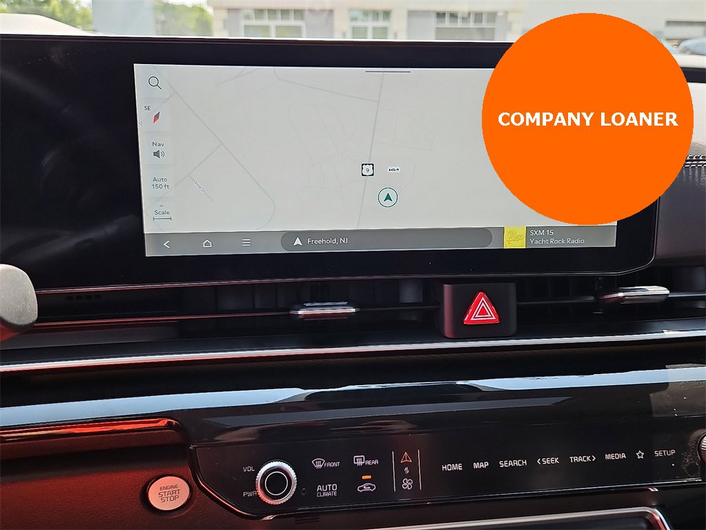 Used 2025 Kia Carnival SX Prestige image 18