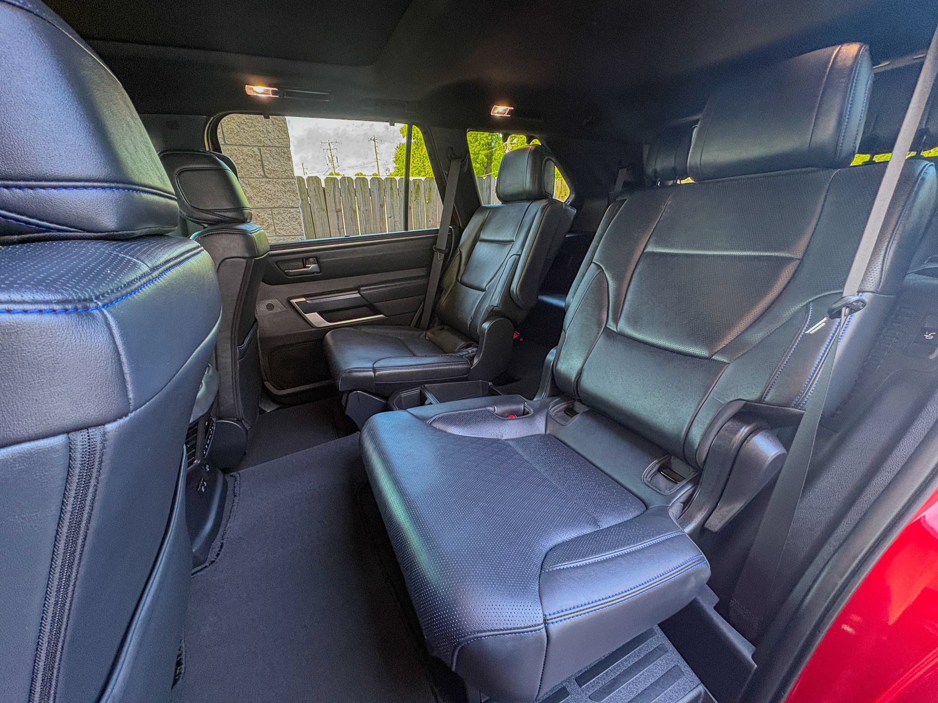 Used 2025 Toyota Sequoia Platinum AWD/4WD image 25