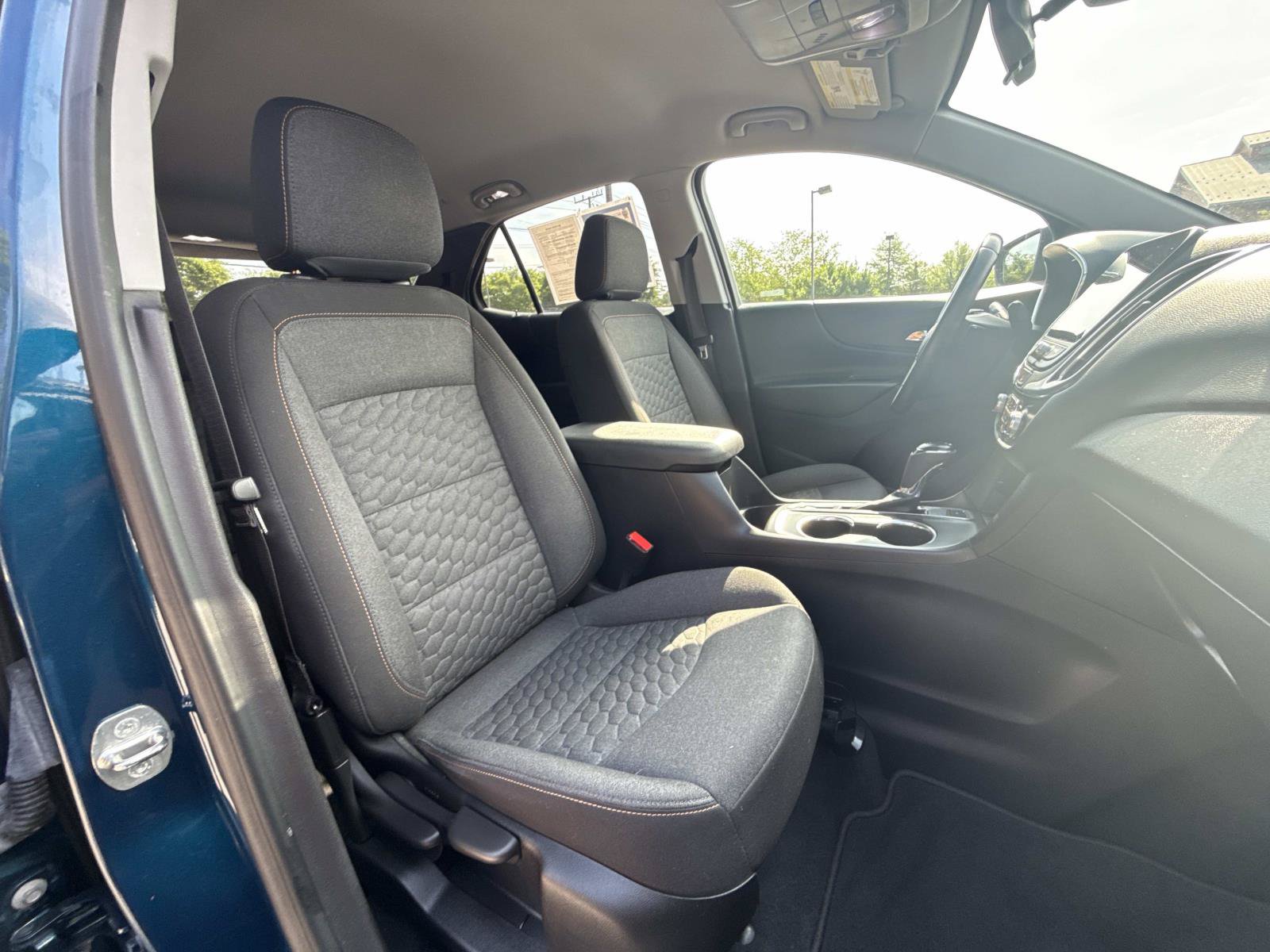 Used 2021 Chevrolet Equinox LT AWD/4WD image 13