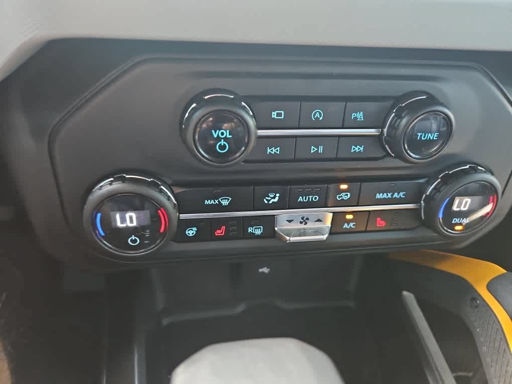 Used 2023 Ford Bronco Badlands AWD/4WD image 17