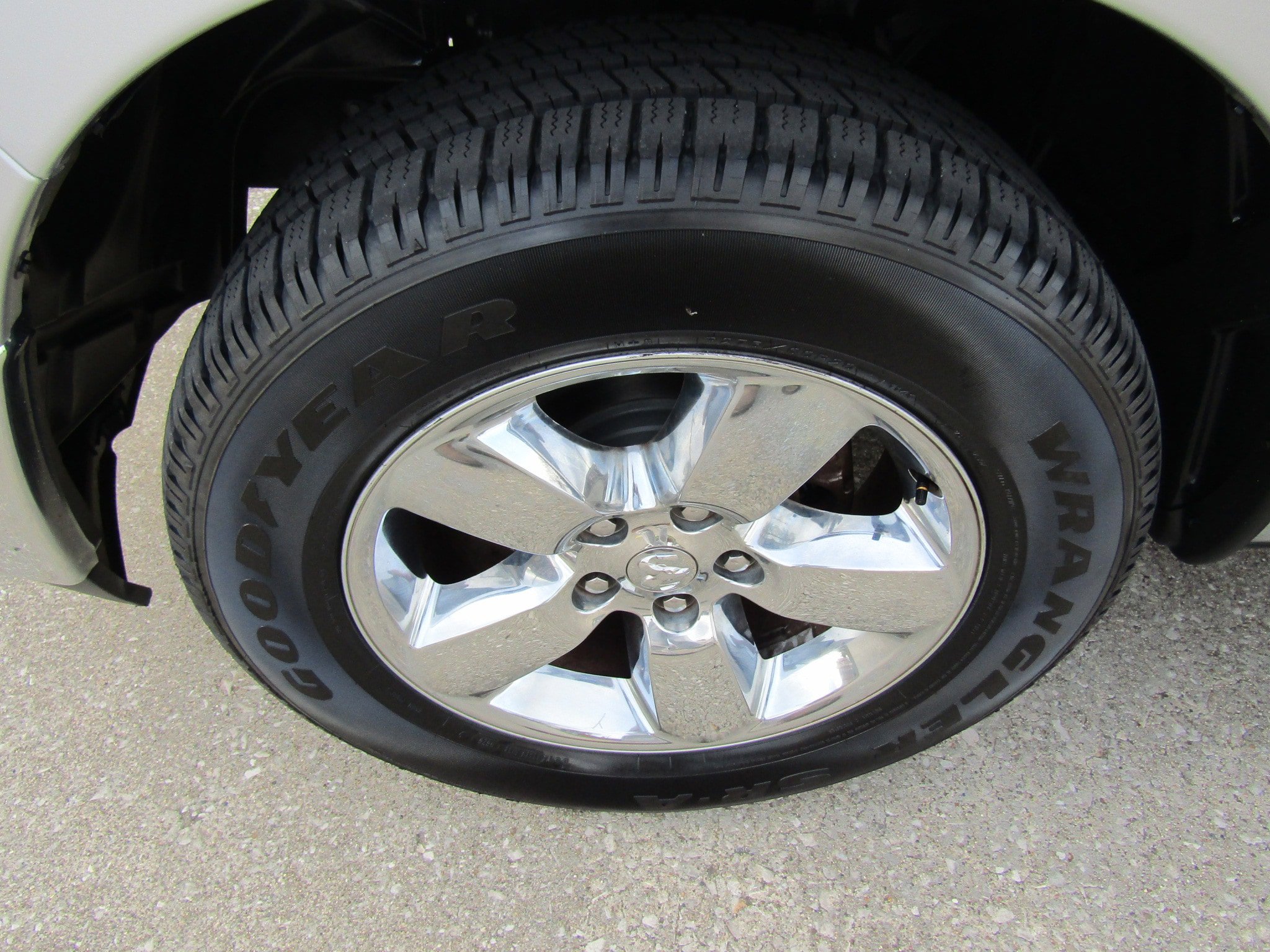 Used 2017 RAM 1500 Lone Star RWD image 9