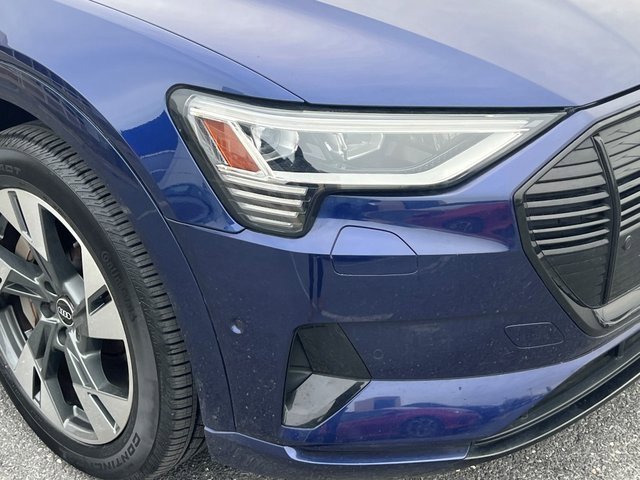 Used 2021 Audi e-tron Premium w/ Convenience Plus Package image 9