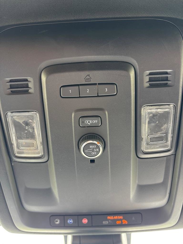 Used 2021 Chevrolet Suburban LT AWD/4WD image 23