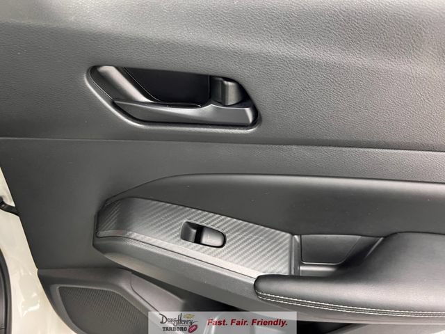 Used 2025 Nissan Altima 2.5 SV FWD image 36