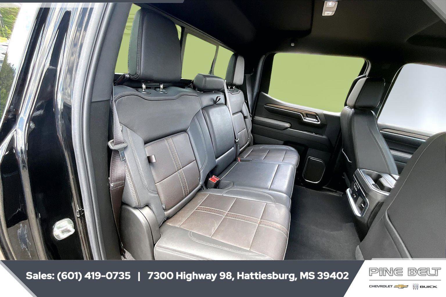 Used 2023 Chevrolet Silverado 1500 High Country w/ Technology Package image 21