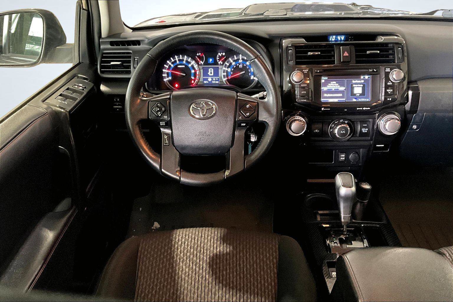 Used 2019 Toyota 4Runner TRD Off-Road image 5
