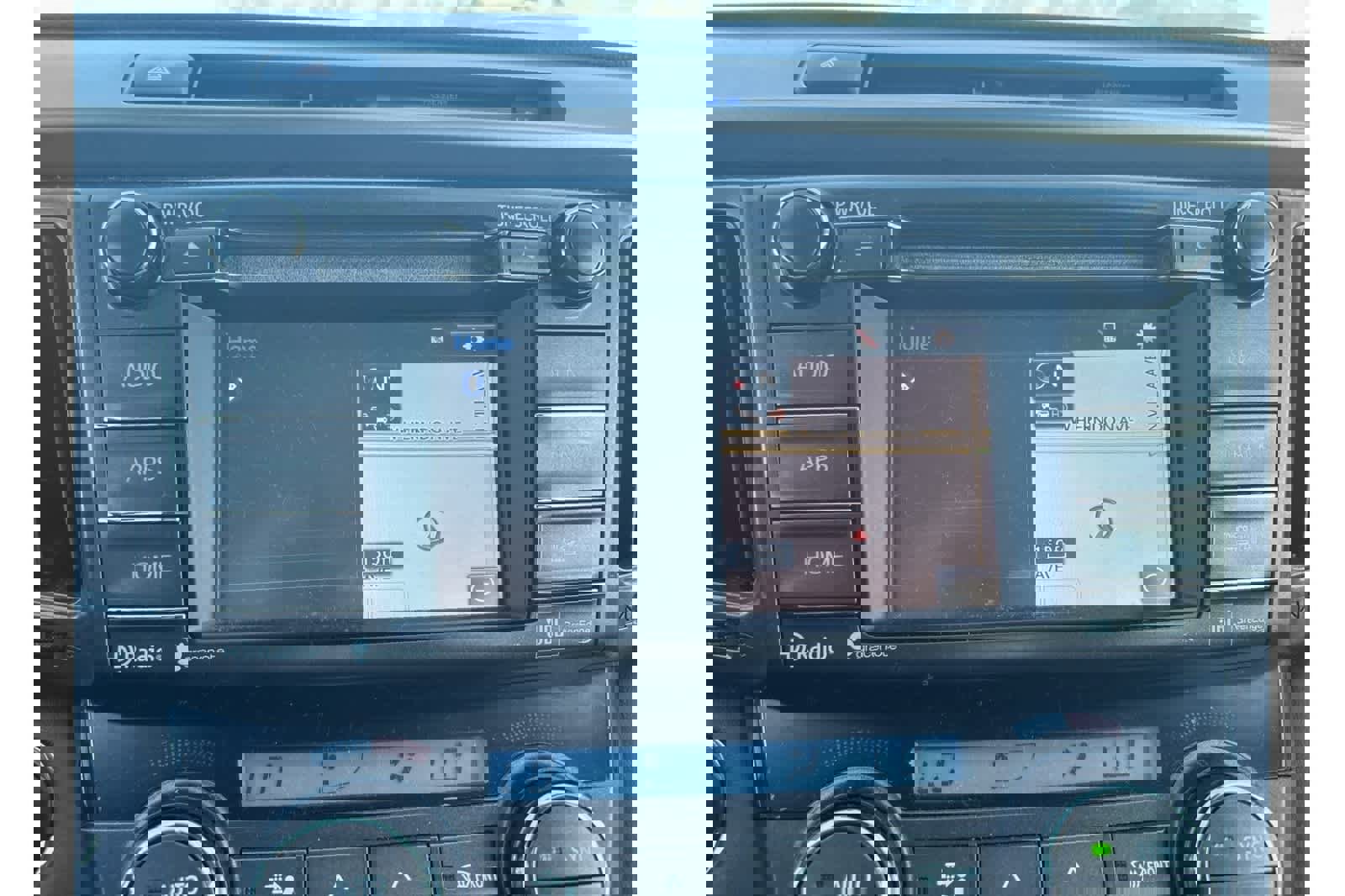 Used 2015 Toyota RAV4 Limited w/ Technology Package image 16