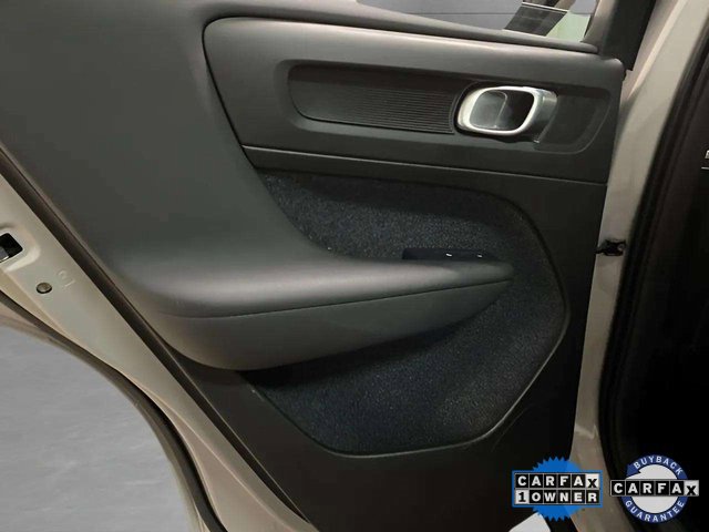 Used 2025 Volvo XC40 B5 Plus image 70