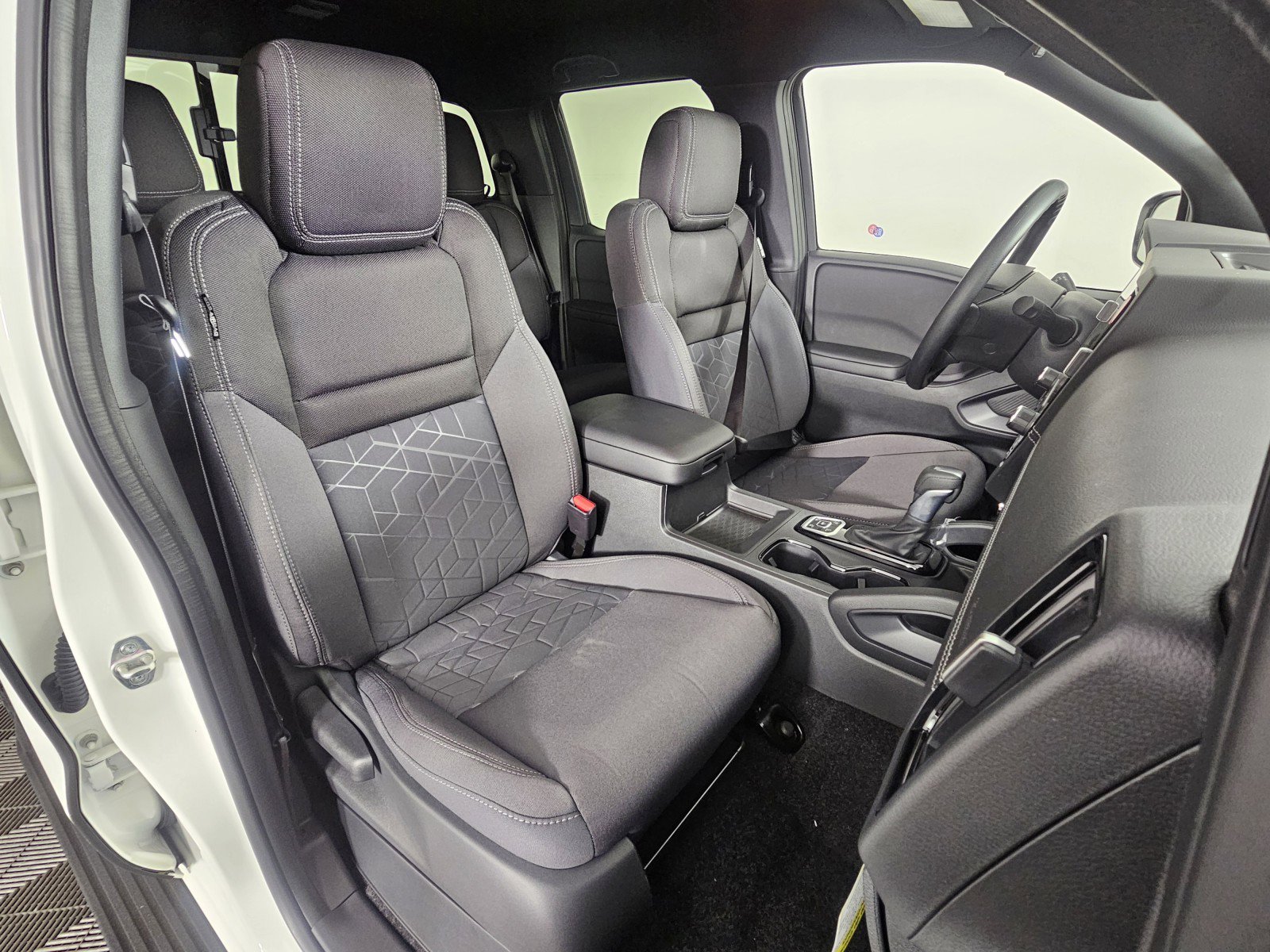 New 2026 Nissan Frontier SV image 13